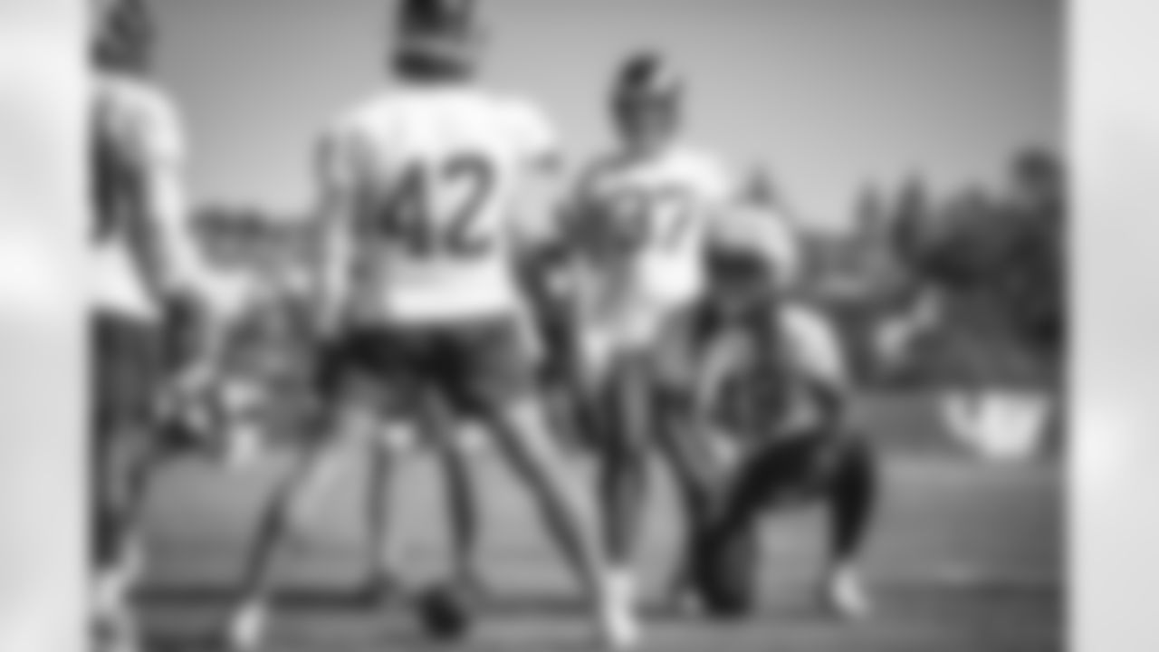 The Los Angeles Rams hit the practice field in preperation of the Week 8 matchup against the Houston Texans.