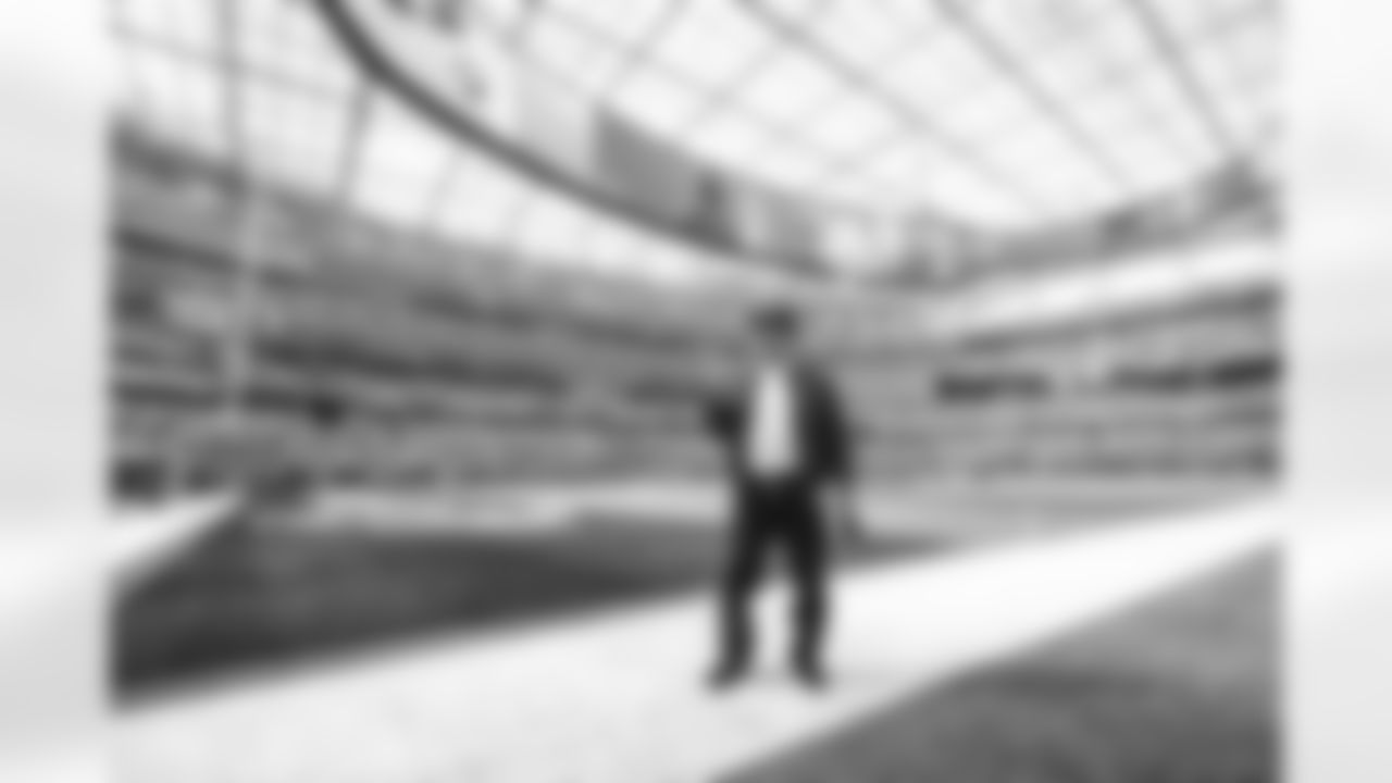The Los Angeles Rams take on the Dallas Cowboys during Week 5 of the 2022 regular season.