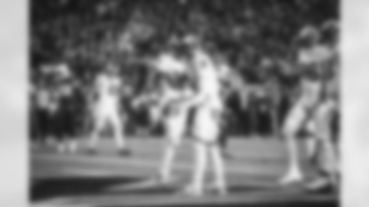 The Los Angeles Rams take on the Arizona Cardinals during Week 14 of the 2021 regular season.