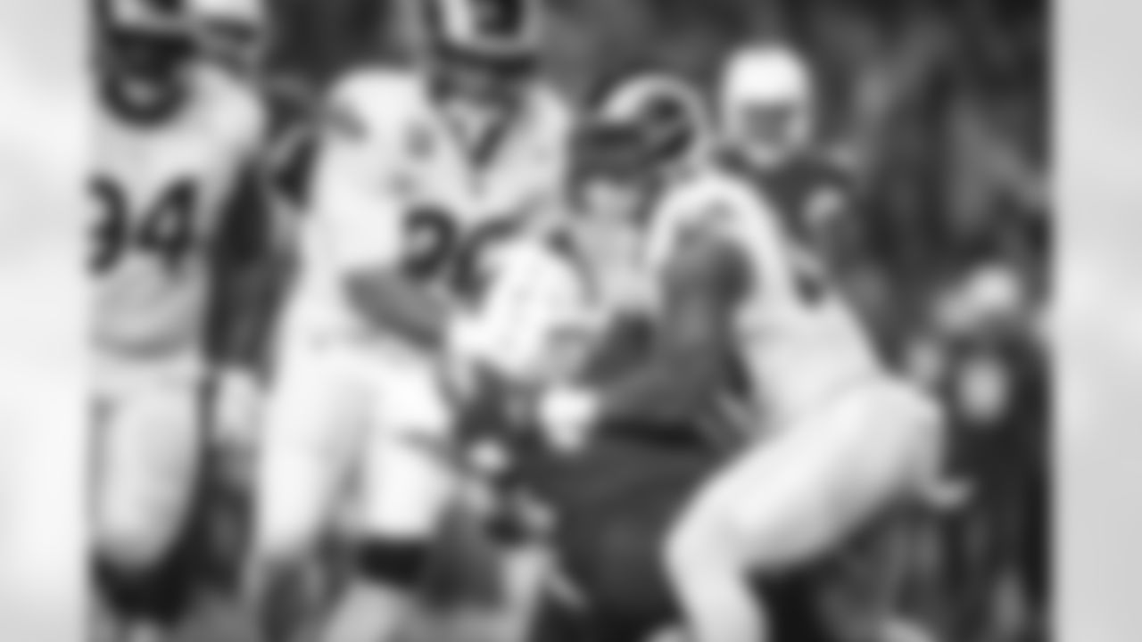 The Los Angeles Rams take on the Arizona Cardinals during Week 14 of the 2021 regular season.