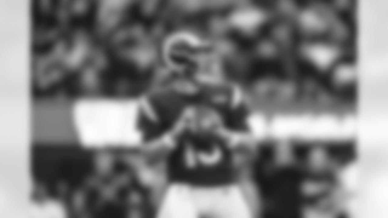 The Los Angeles Rams take on the Seattle Seahawks during Week 13 of the 2022 NFL regular season.