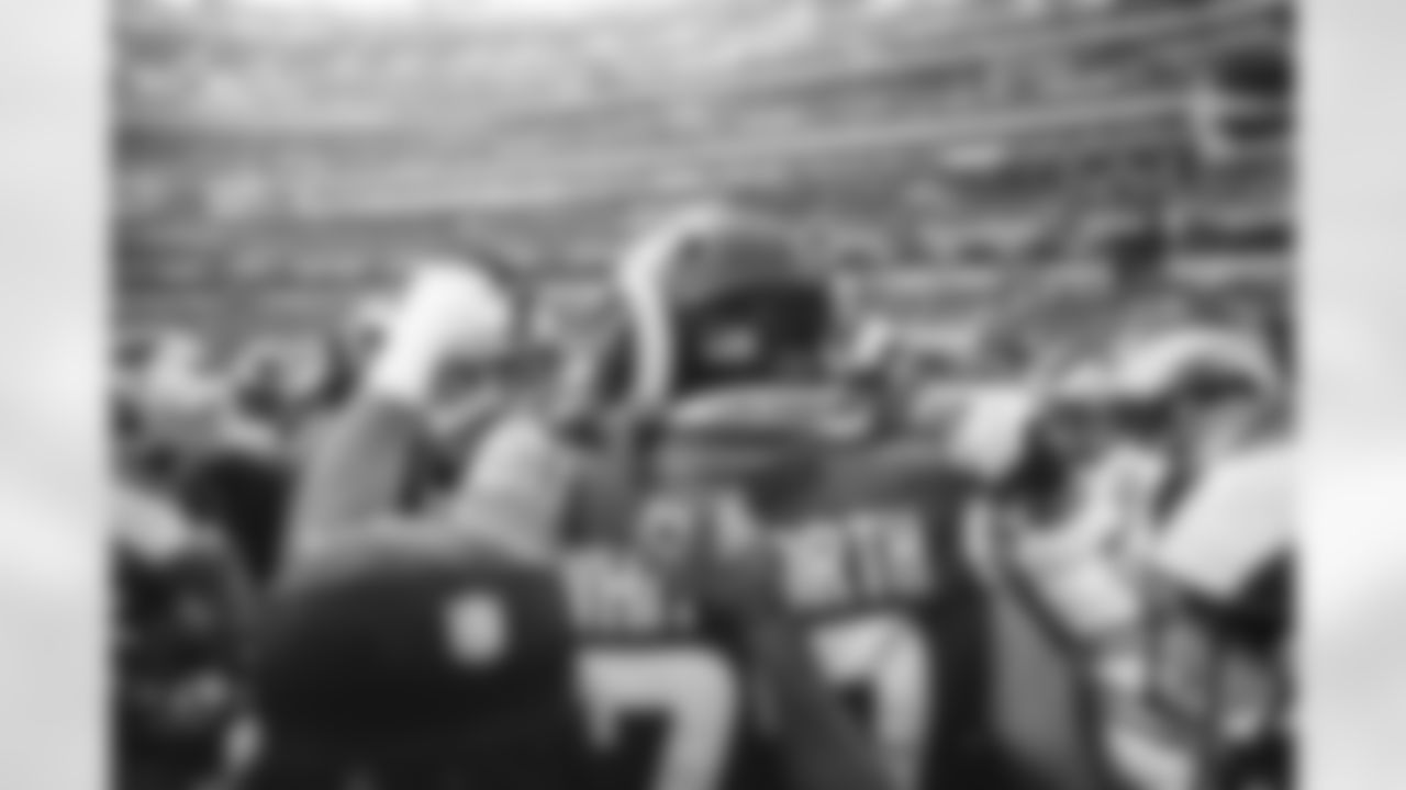 The Los Angeles Rams take on the Jacksonville Jaguars during Week 13 of the 2021 regular season.