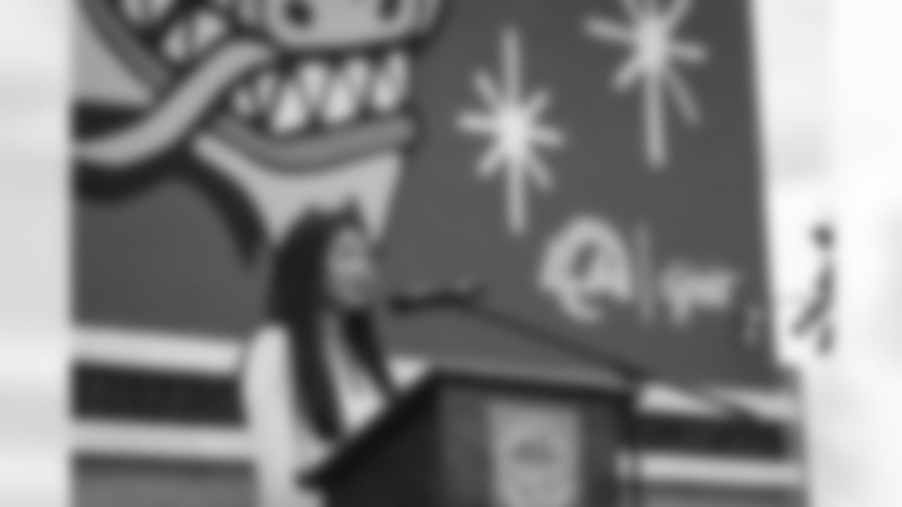 E_230531_AAPI_Heritage Month_Mural_Unveil_32