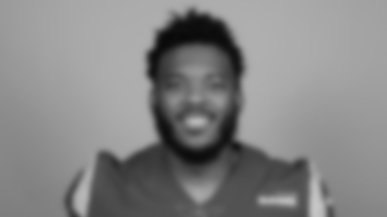 32 - OLB Ochaun Mathis