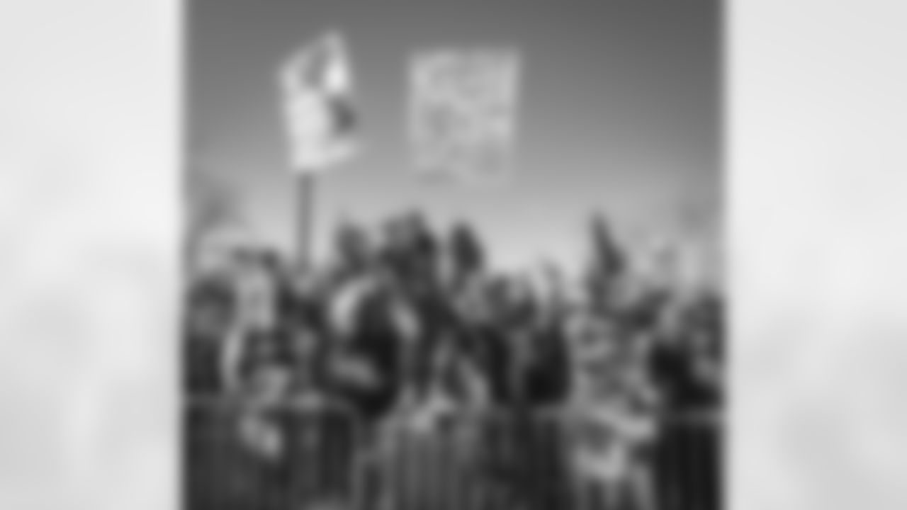 E_210216_Parade_262