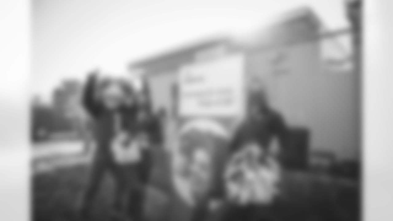 E_211220_VaccinationBlitz_8046