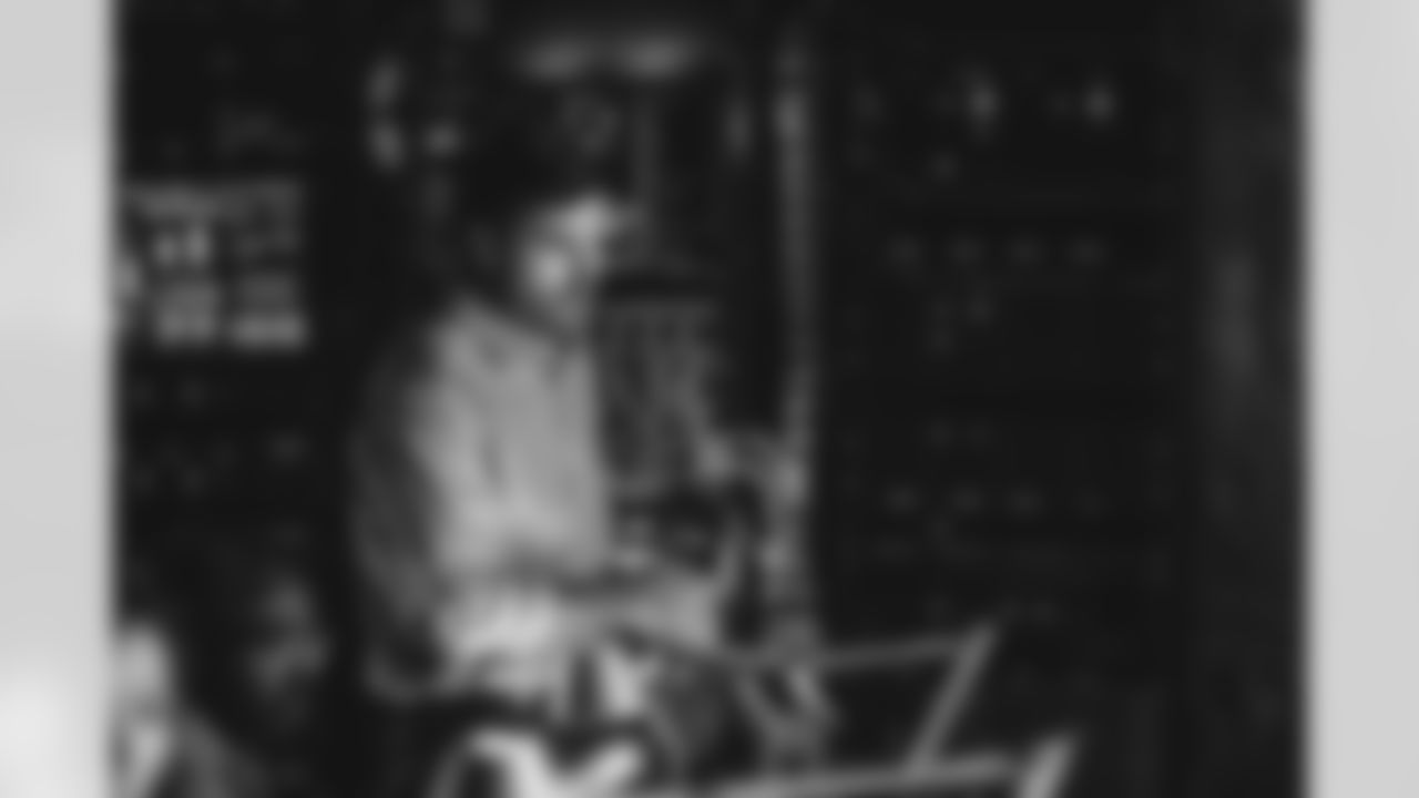 E_TOW_5549