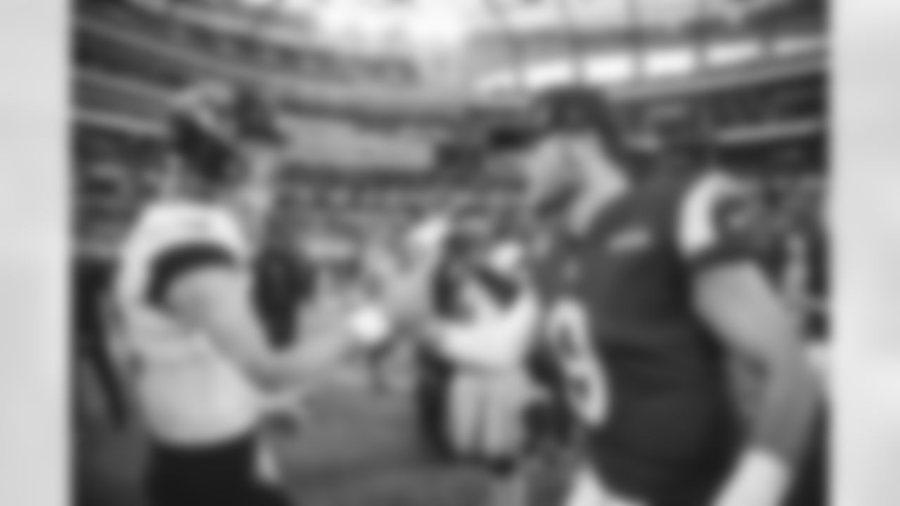 The Los Angeles Rams take on the Jacksonville Jaguars during Week 13 of the 2021 regular season.