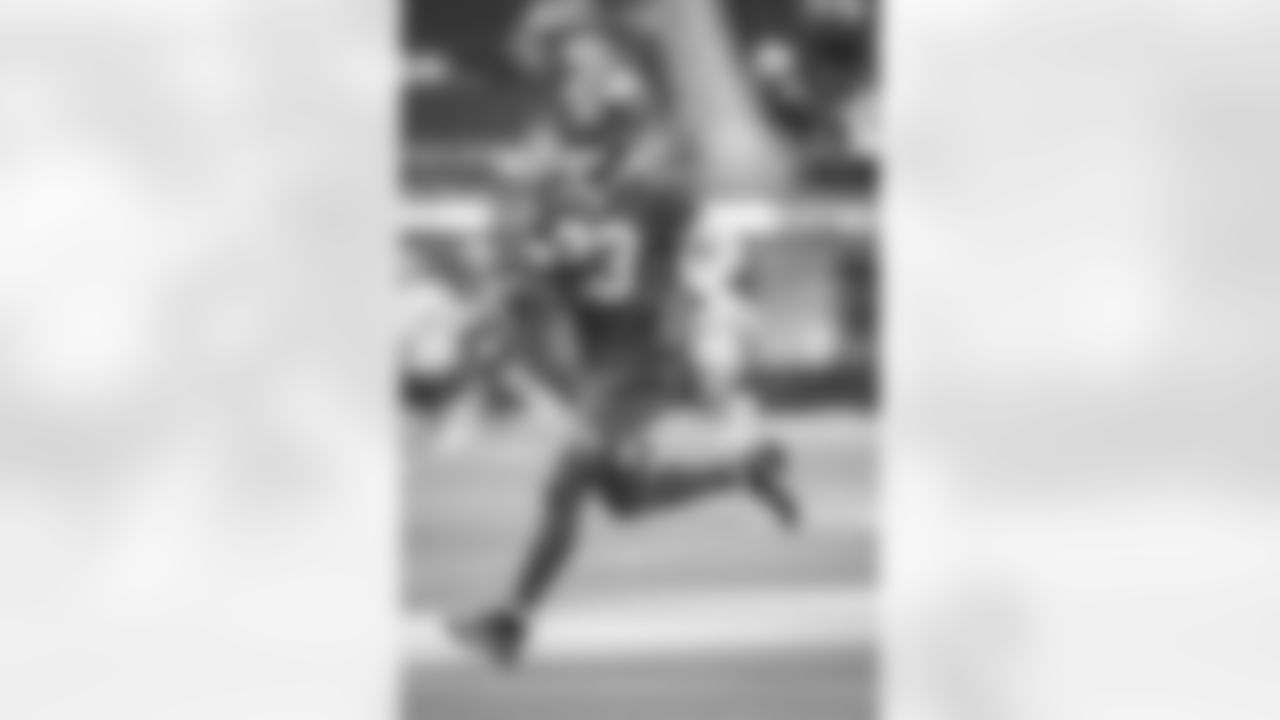 E_06102021_RamsOpenPractice_WN_1445