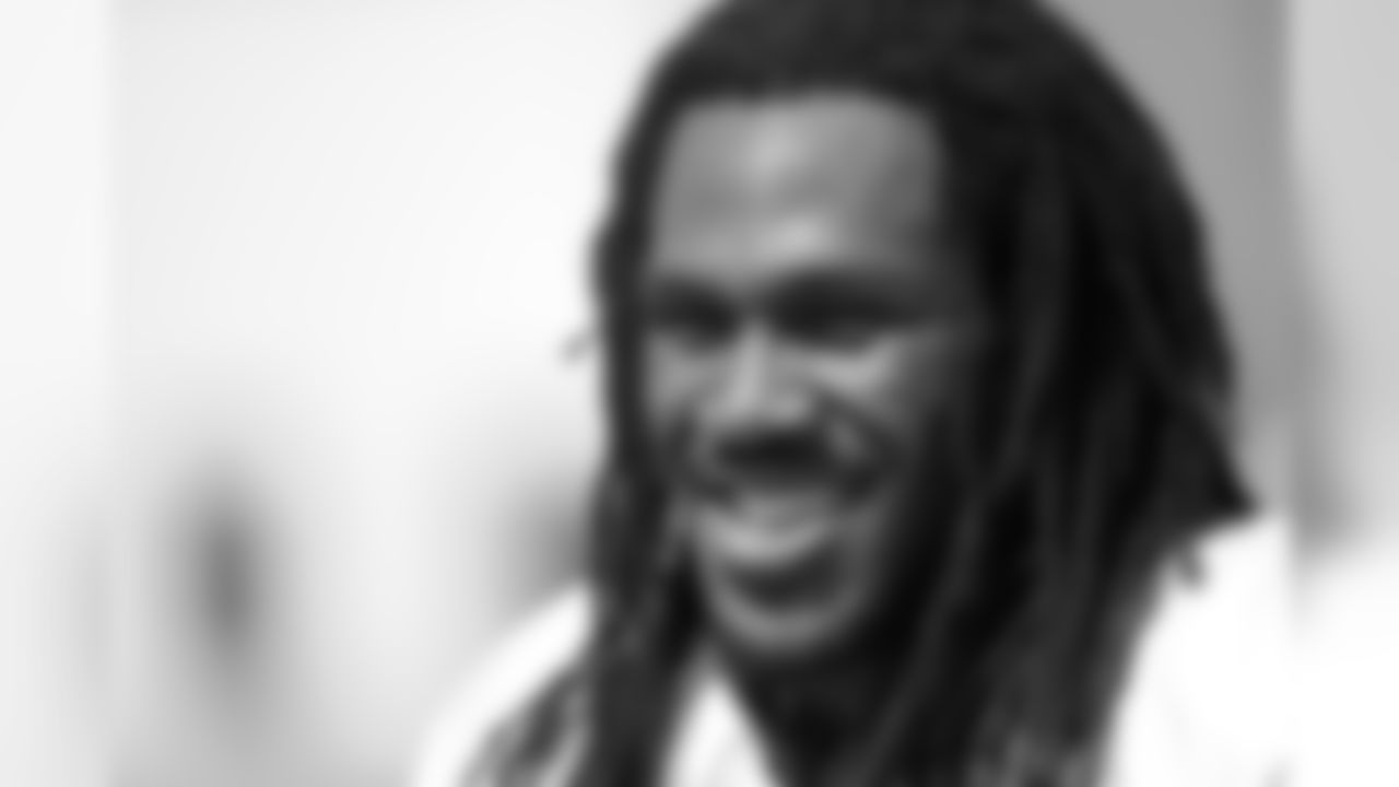 "EARTH CITY, MO - AUGUST 6: Steven Jackson #39 of the St. Louis Rams during training camp at the Russell Training Center in Earth City, Missouri on August 6, 2010. (Photo by G. Newman Lowrance/St. Louis Rams)"