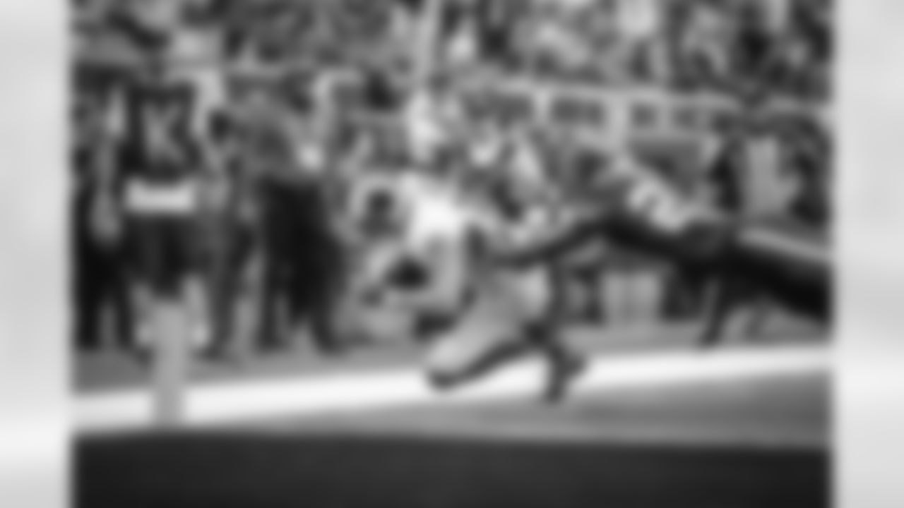 The Los Angeles Rams take on the Tampa Bay Bucceneers in Week 3 of the 2021 season. The Los Angeles Rams take on the Tampa Bay Buccaneers in Week 3 of the 2021 season.