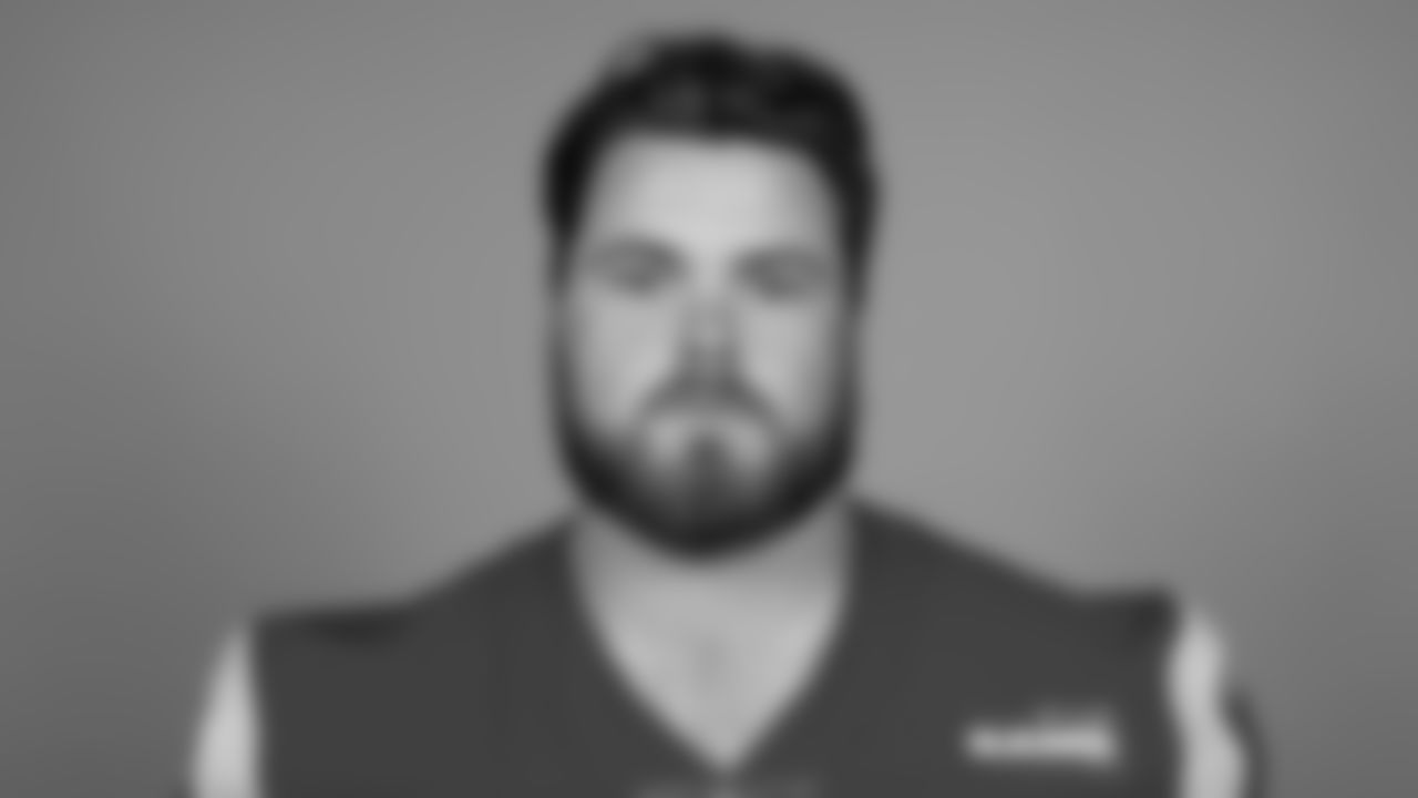 65 - OL Coleman Shelton