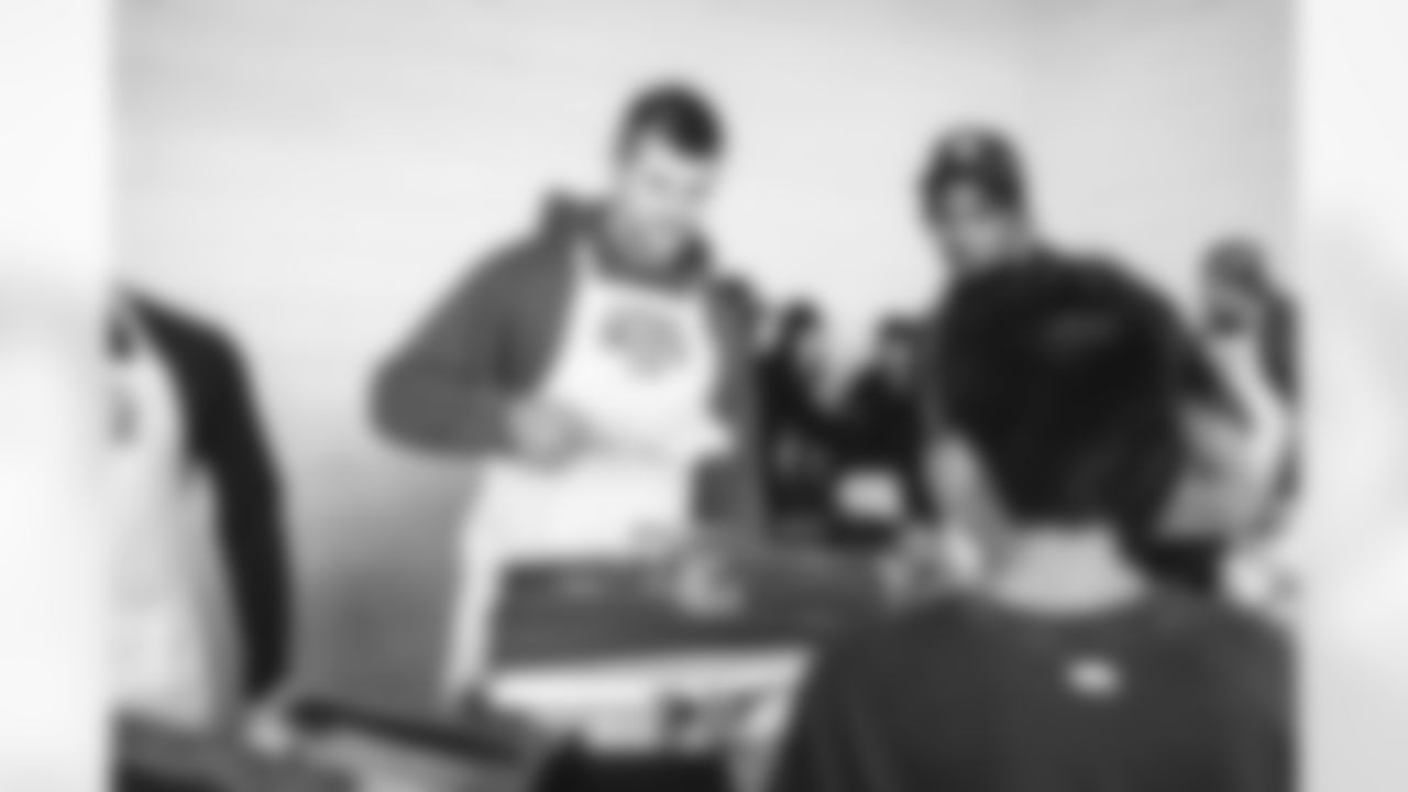 E_HUT23987