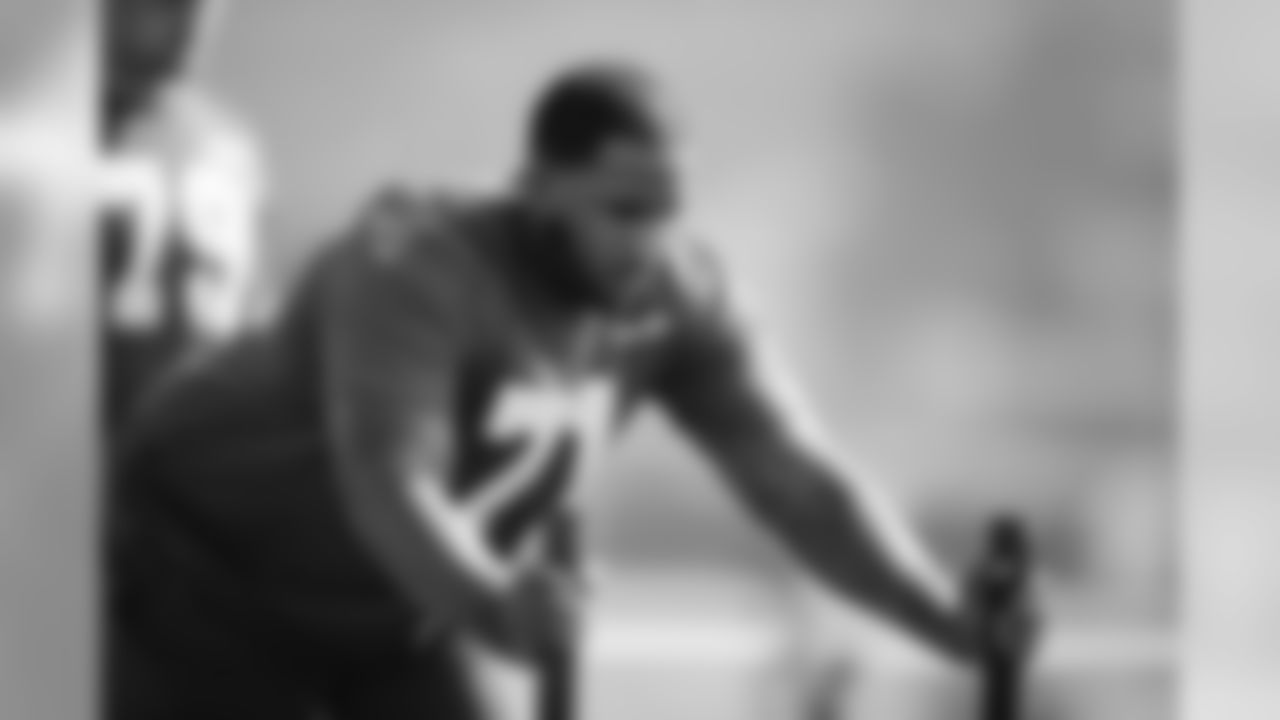 EE_SNY_3141