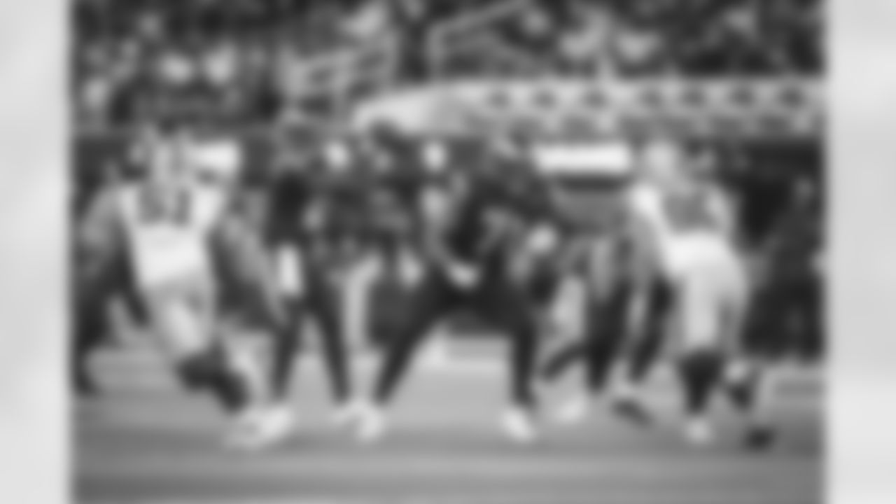 The Las Angeles Rams take on the Las Vegas Raiders during the 2021 preseason at SoFi Stadium.