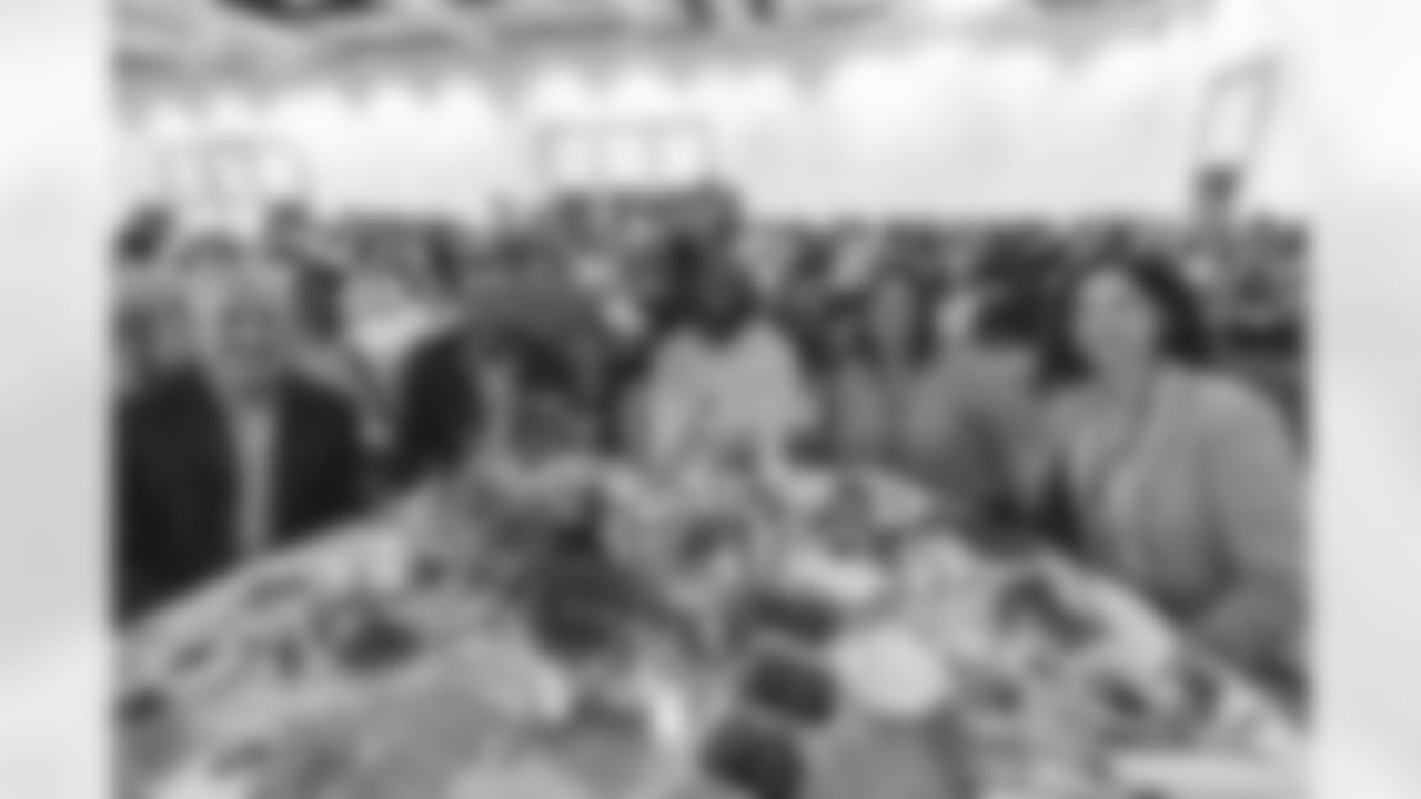 E_HUT19054