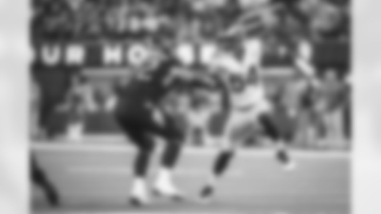 The Los Angeles Rams took on the Tennessee Titans in Week 9 of the 2021 season.