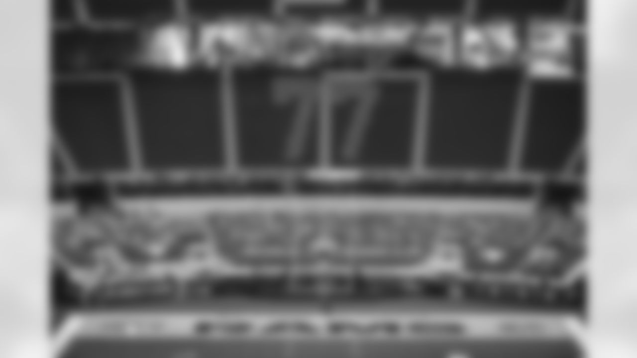 E_B09I2975