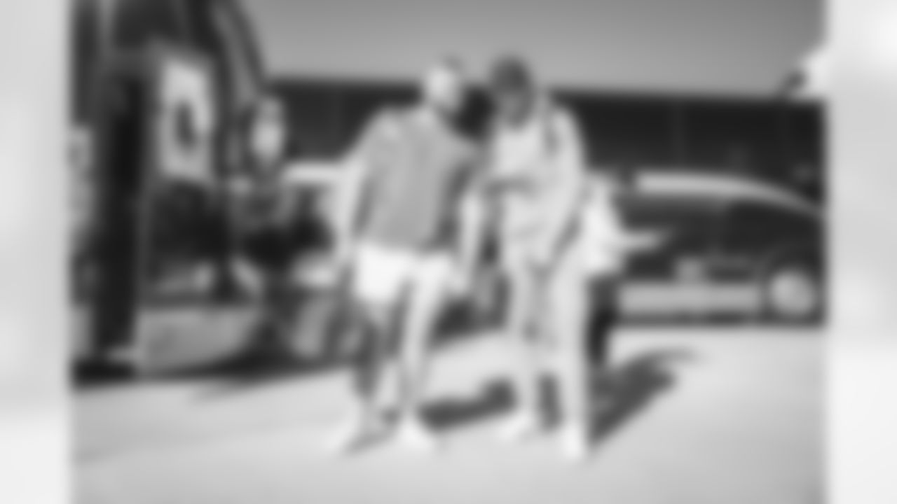 E_TOW_1677