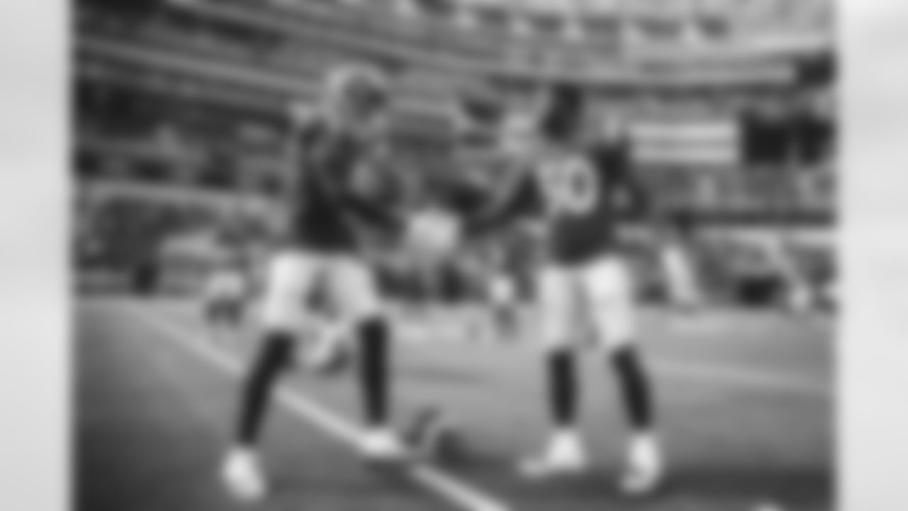 The Los Angeles Rams take on the Jacksonville Jaguars during Week 13 of the 2021 regular season.