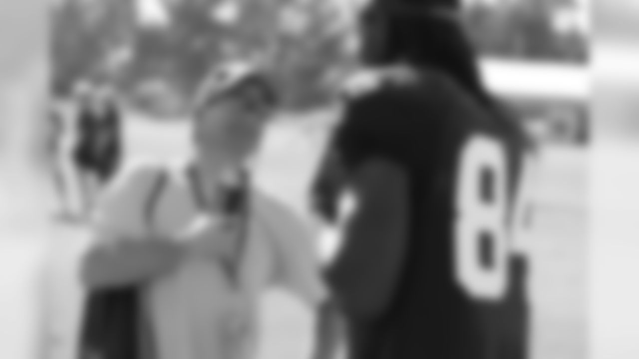 JL8_3196