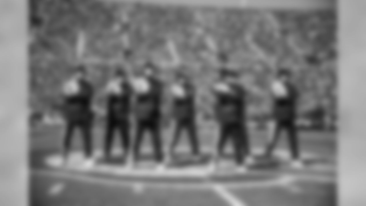 Halftime performers Jabbawockeez