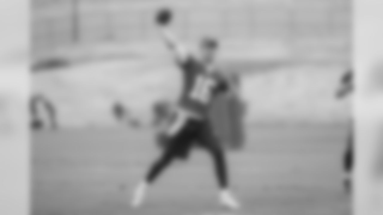 Quarterback (16) Jared Goff of the Los Angeles Rams works out on the field, Tuesday, May 14, 2019, in Thousand Oaks, CA. (Jeff Lewis/Rams)