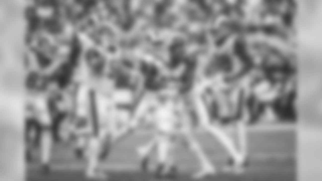 Wide Receiver (19) JoJo Natson of the Los Angeles Rams returns a punt and celebrates with teammates against the New Orleans Saints during the Rams 27-9 victory over the Saints in a Week 2 NFL football game, Sunday, September 15, 2019, in Los Angeles, CA. (Jeff Lewis/Rams)
