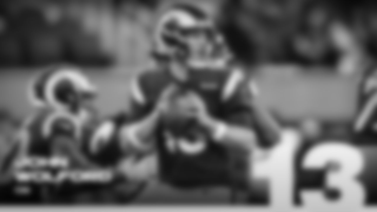 roster gallery 16x9-12