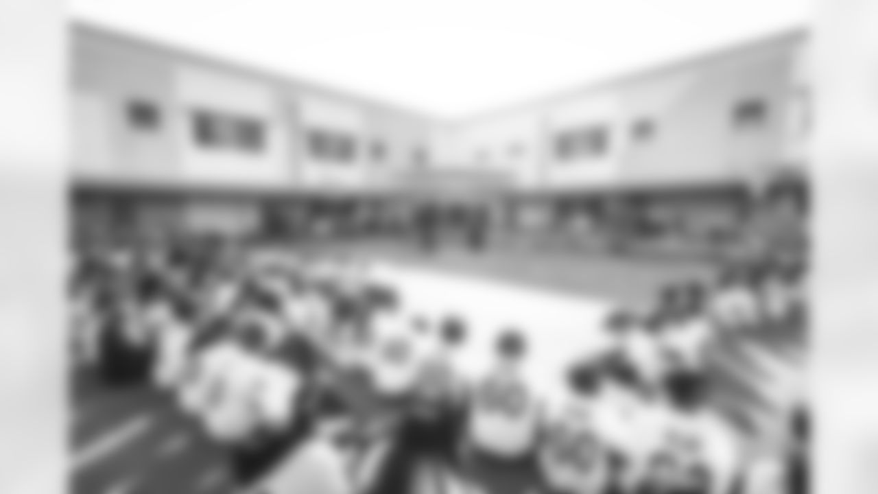E_HUT34758