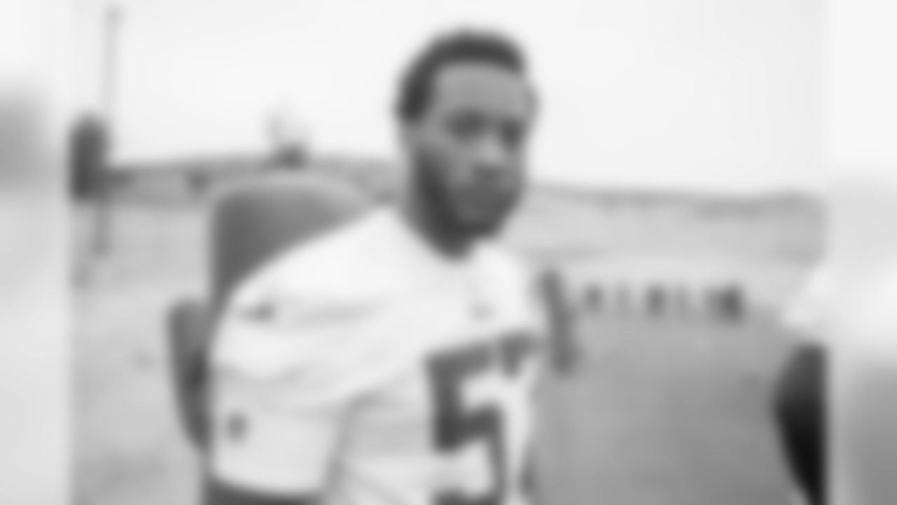 Linebacker (57) Natrez Patrick of the Los Angeles Rams works out on the field, Tuesday, May 14, 2019, in Thousand Oaks, CA. (Jeff Lewis/Rams)