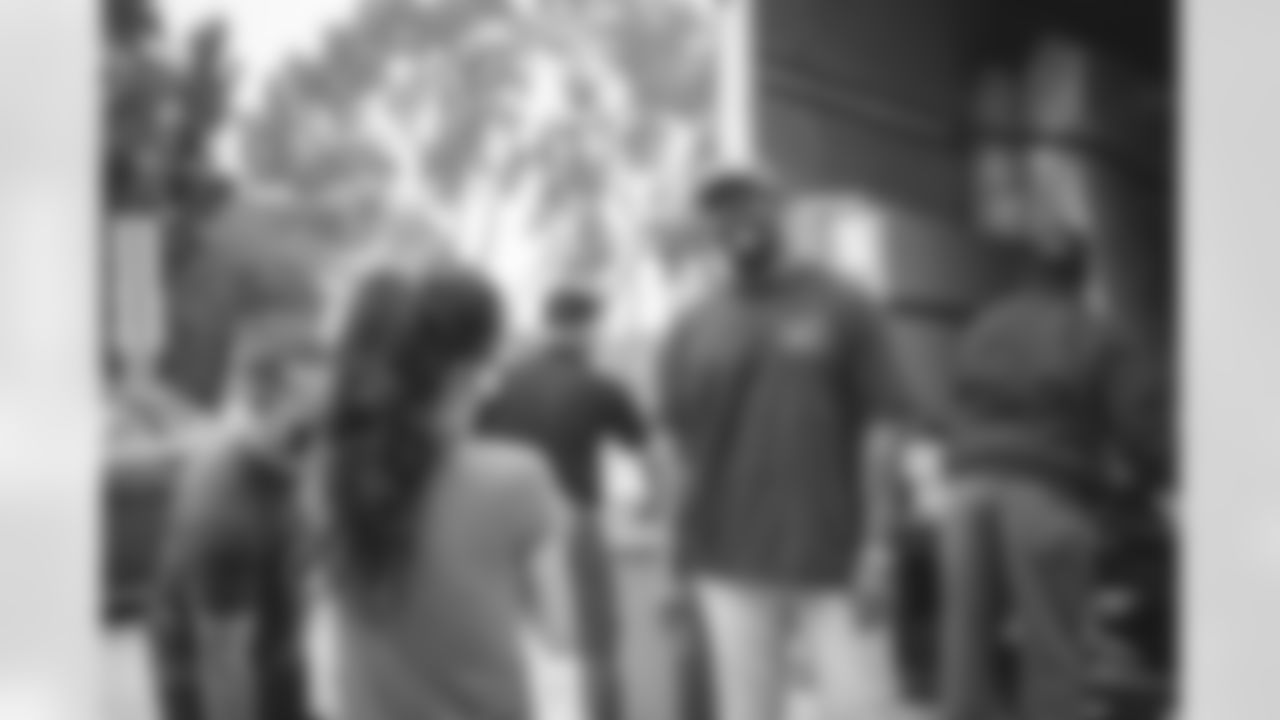 E_211130_Sleep_Number_Delivery_1538