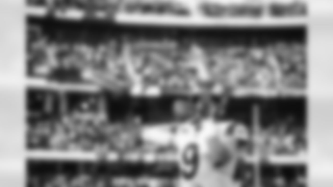 The Los Angeles Rams take on the Cincinnati Bengals in Super Bowl LVI of the 2021 NFL Playoffs.