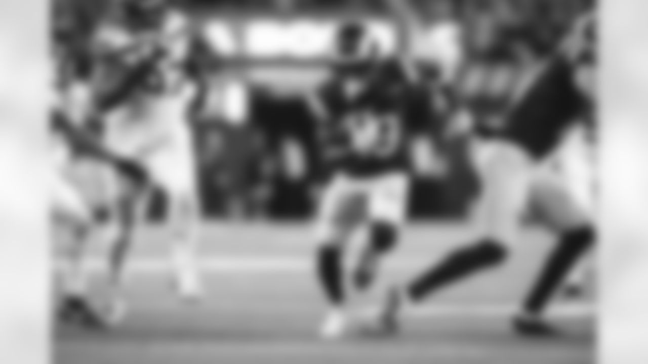 The Los Angeles Rams take on the Seattle Seahawks during Week 13 of the 2022 NFL regular season.