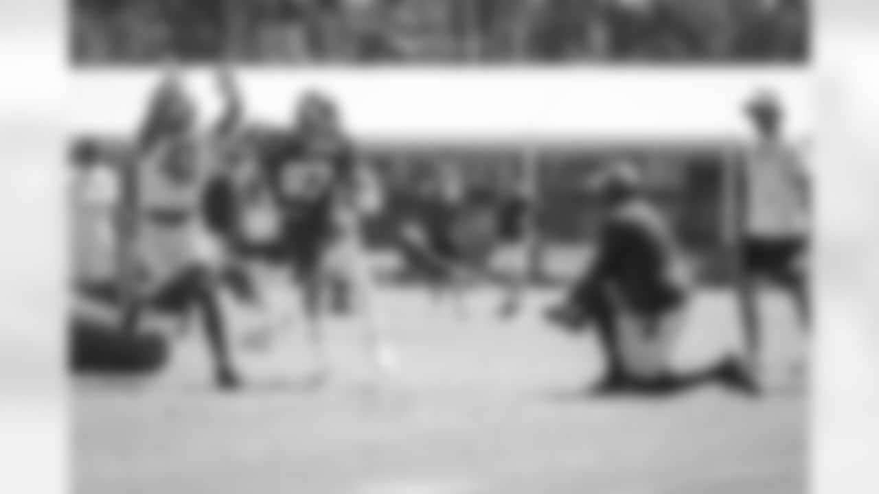 E_HUT28722