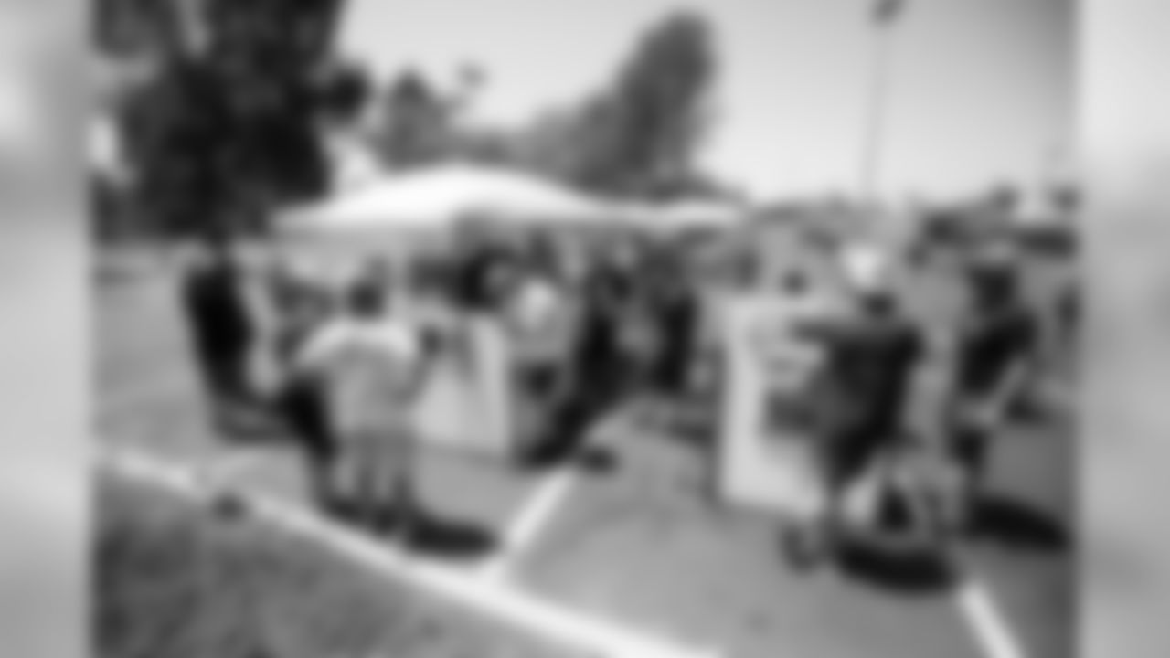 The Los Angeles Rams partner with Habitat for Humanity Orange County to build playhouses to be auctioned off at practice at The University of California Irvine in Irvine, CA on 8/3/2018. (Rams/Hiro Ueno)