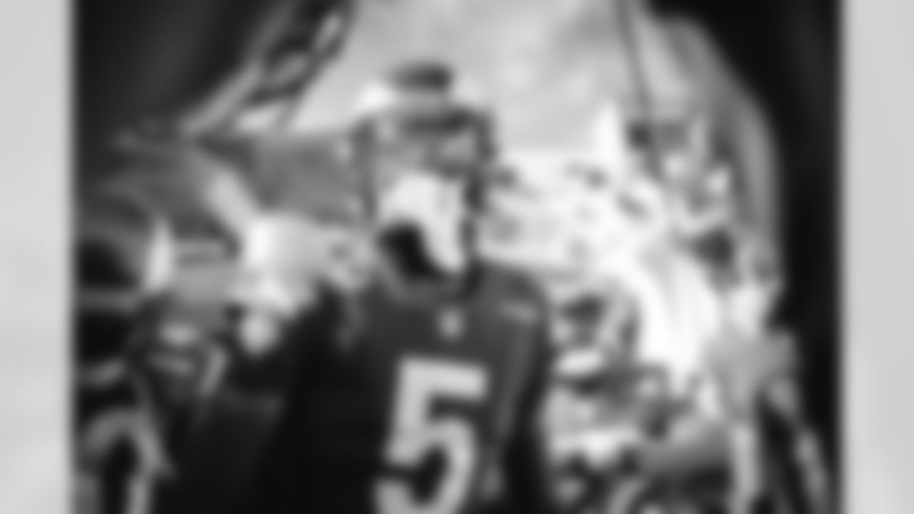 The Los Angeles Rams take on the Tampa Bay Buccaneers in the Divisional round of the 2021 NFL Playoffs.