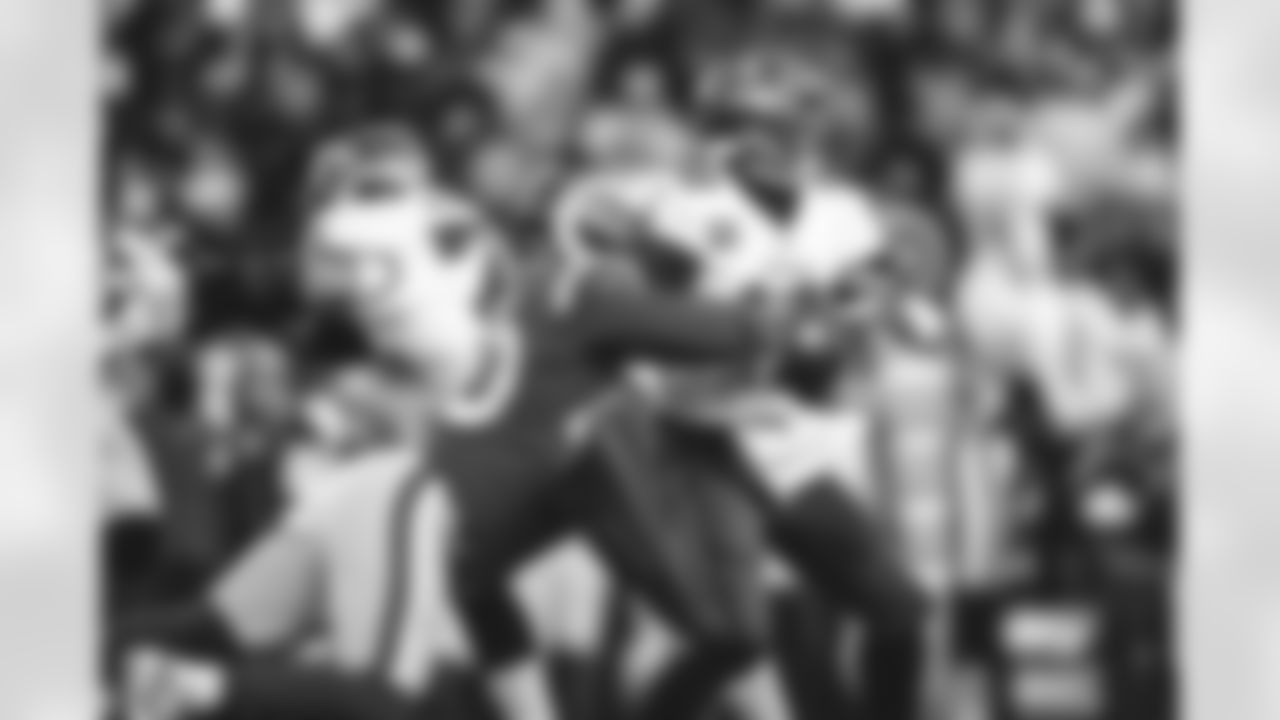 The Los Angeles Rams take on the Tampa Bay Buccaneers in the Divisional round of the 2021 NFL Playoffs.