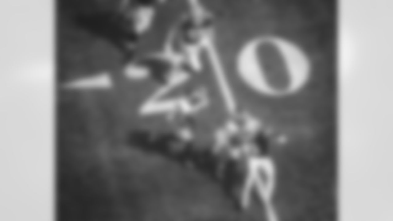 The Los Angeles Rams take on the Dallas Cowboys during Week 5 of the 2022 NFL regular season.