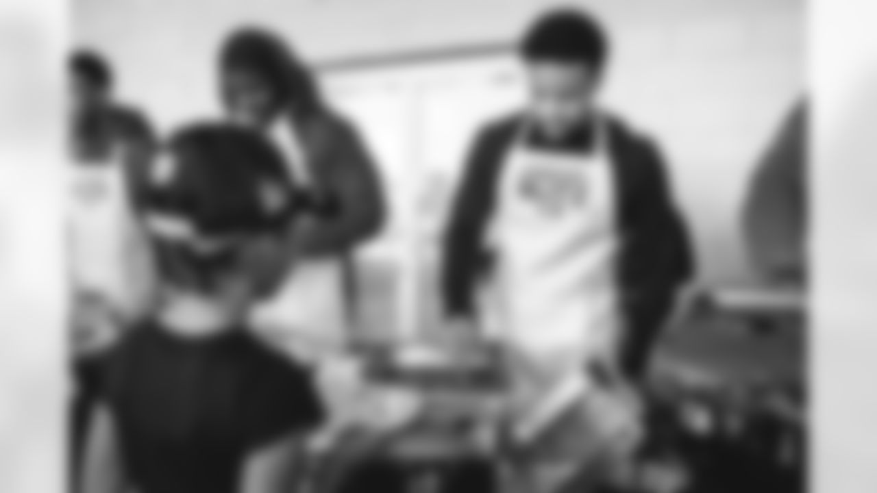E_HUT24118