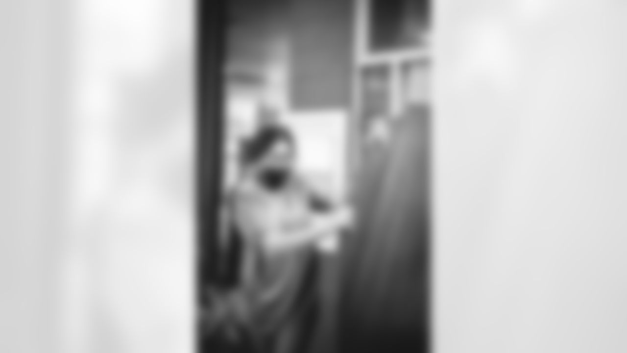 E_211105_RocketMortgageSaluteToService_2334