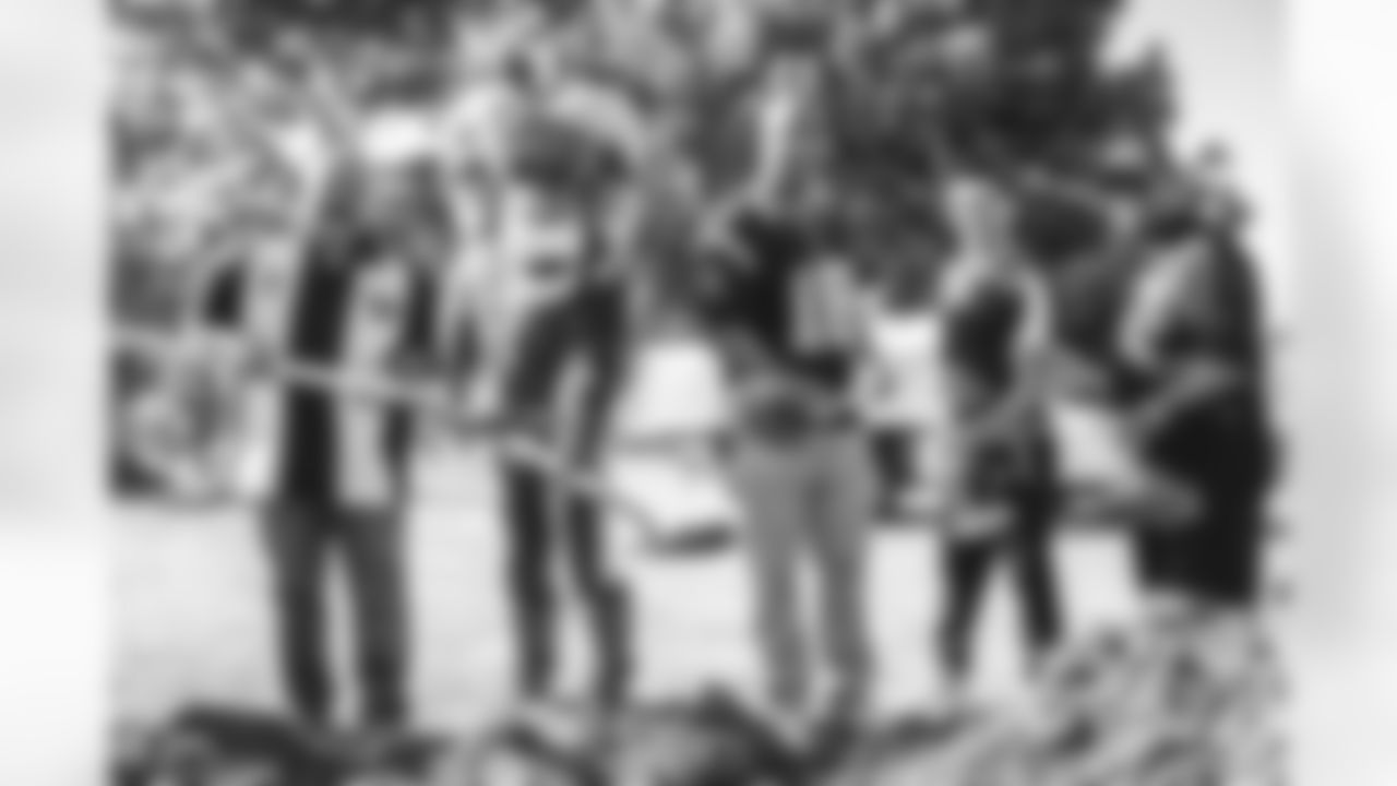 E_HUT11062