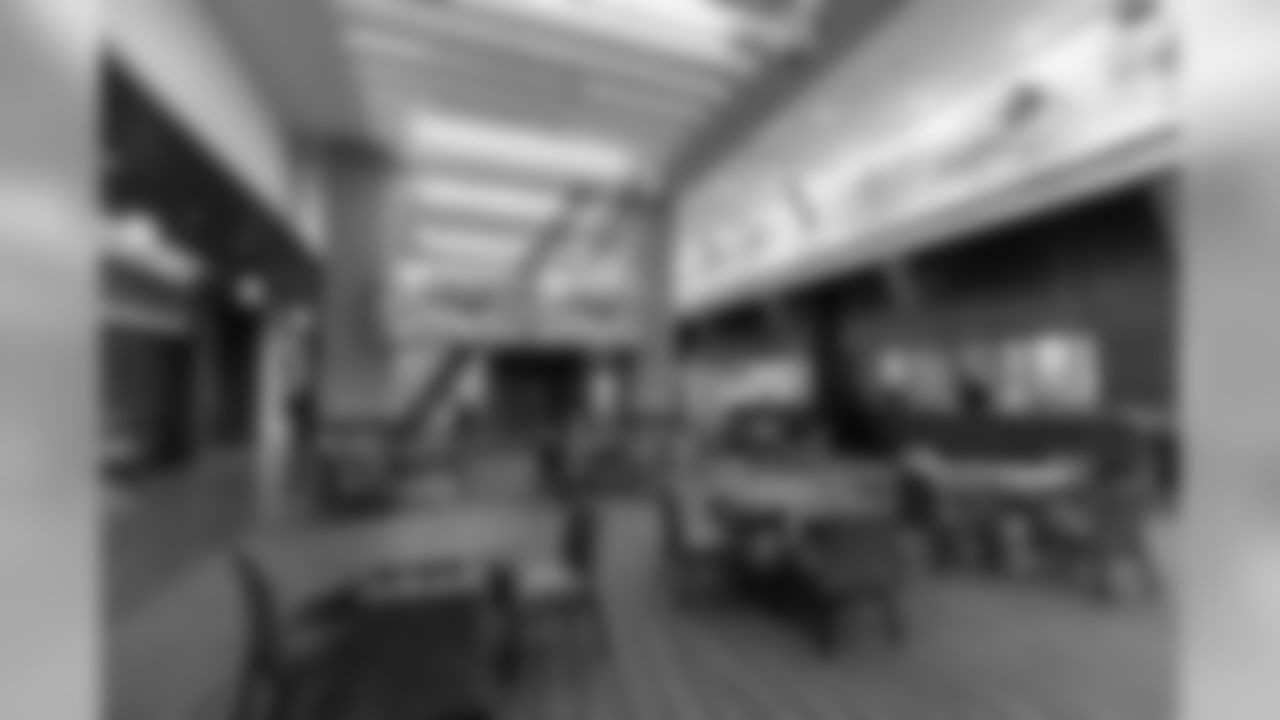 The Lou Galen Club Lounge. Club seat holders, Loge box holders, and Level 5 Suite guests have access to the Lou Galen Club Lounge on Level 4.