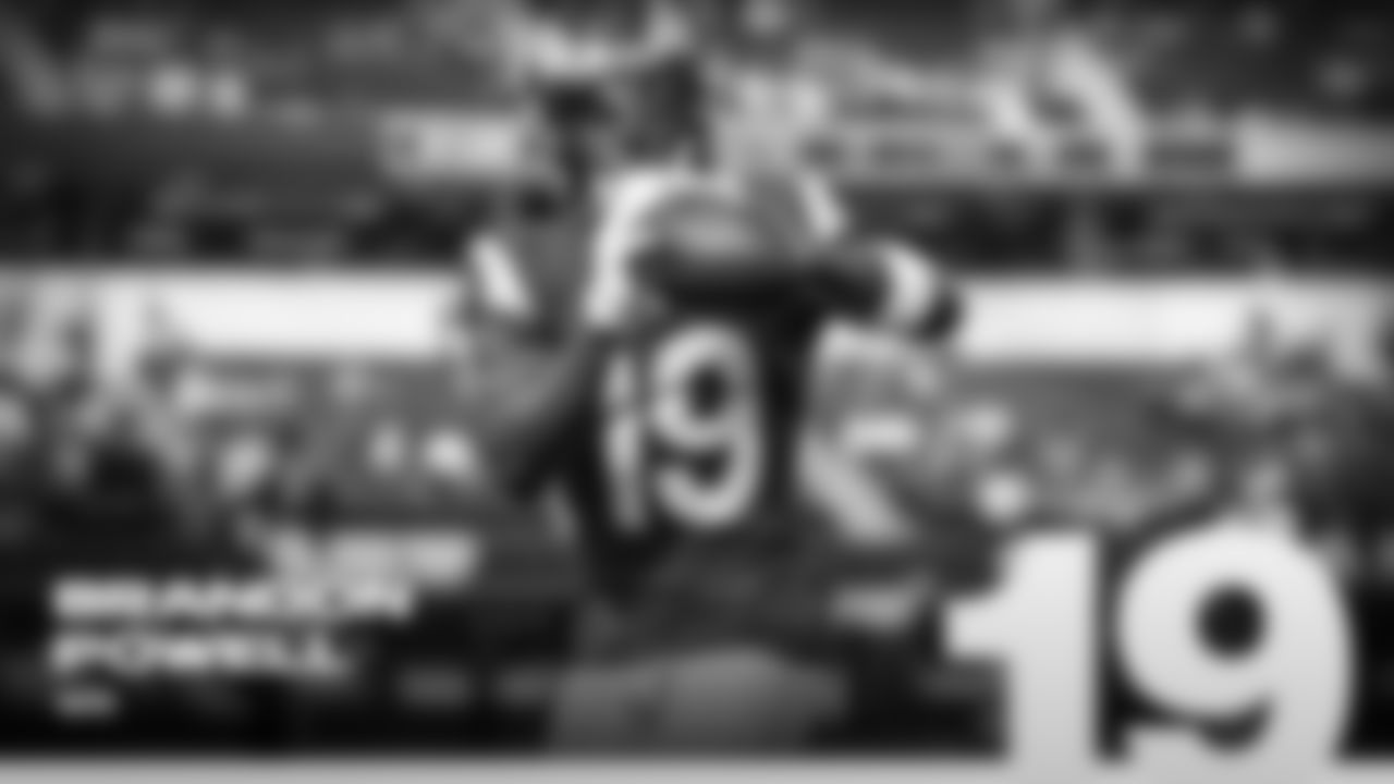 roster gallery 16x9-17