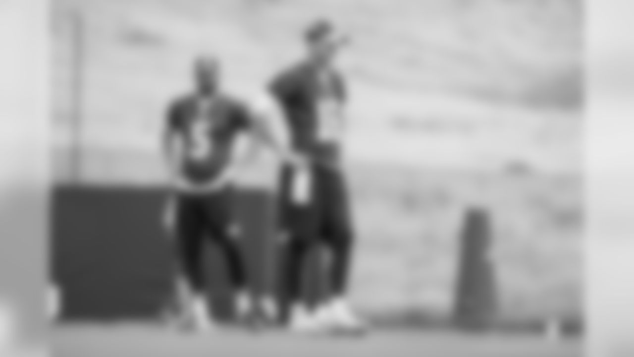 Quarterback's (16) Jared Goff and (5) Blake Bortles of the Los Angeles Rams work out on Day 1 of Phase II of the offseason workouts, Monday, April 29, 2019, in Thousand Oaks, CA. (Jeff Lewis/Rams)
