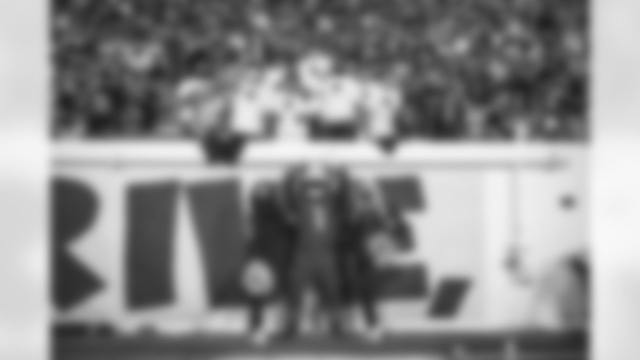 E_TOW_7968