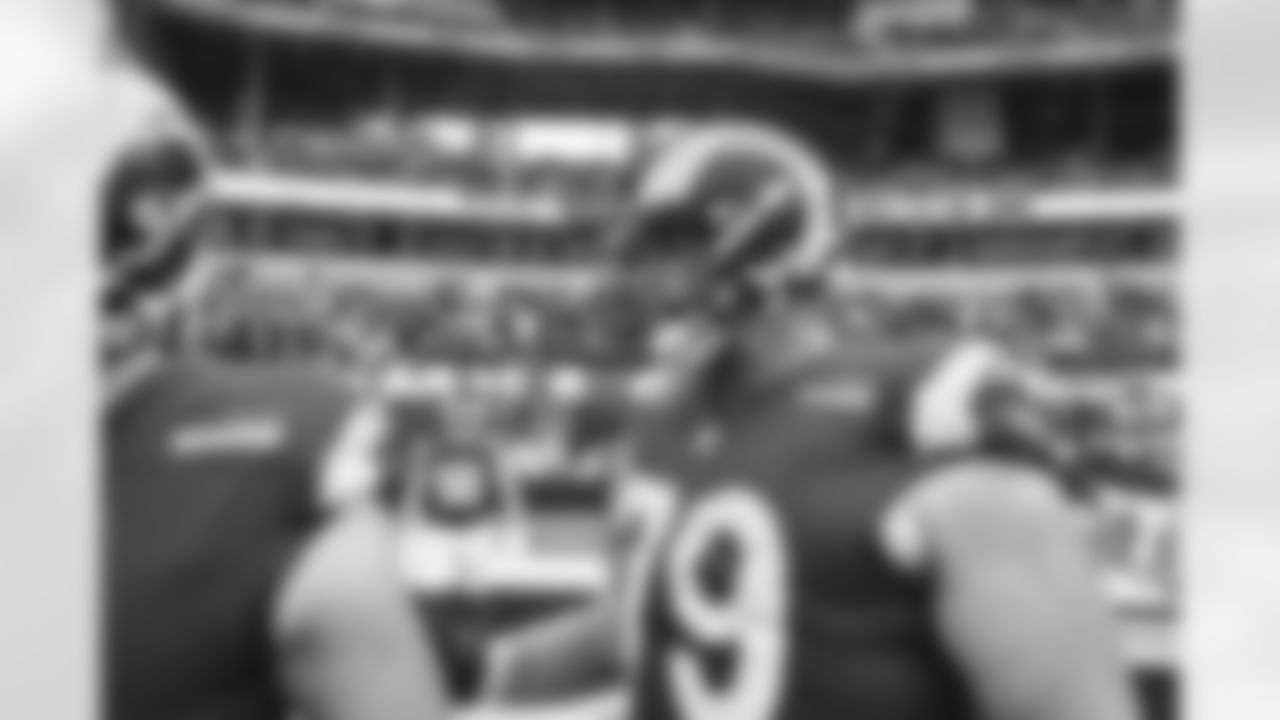 The Los Angeles Rams take on the Seattle Seahawks during Week 13 of the 2022 NFL regular season.