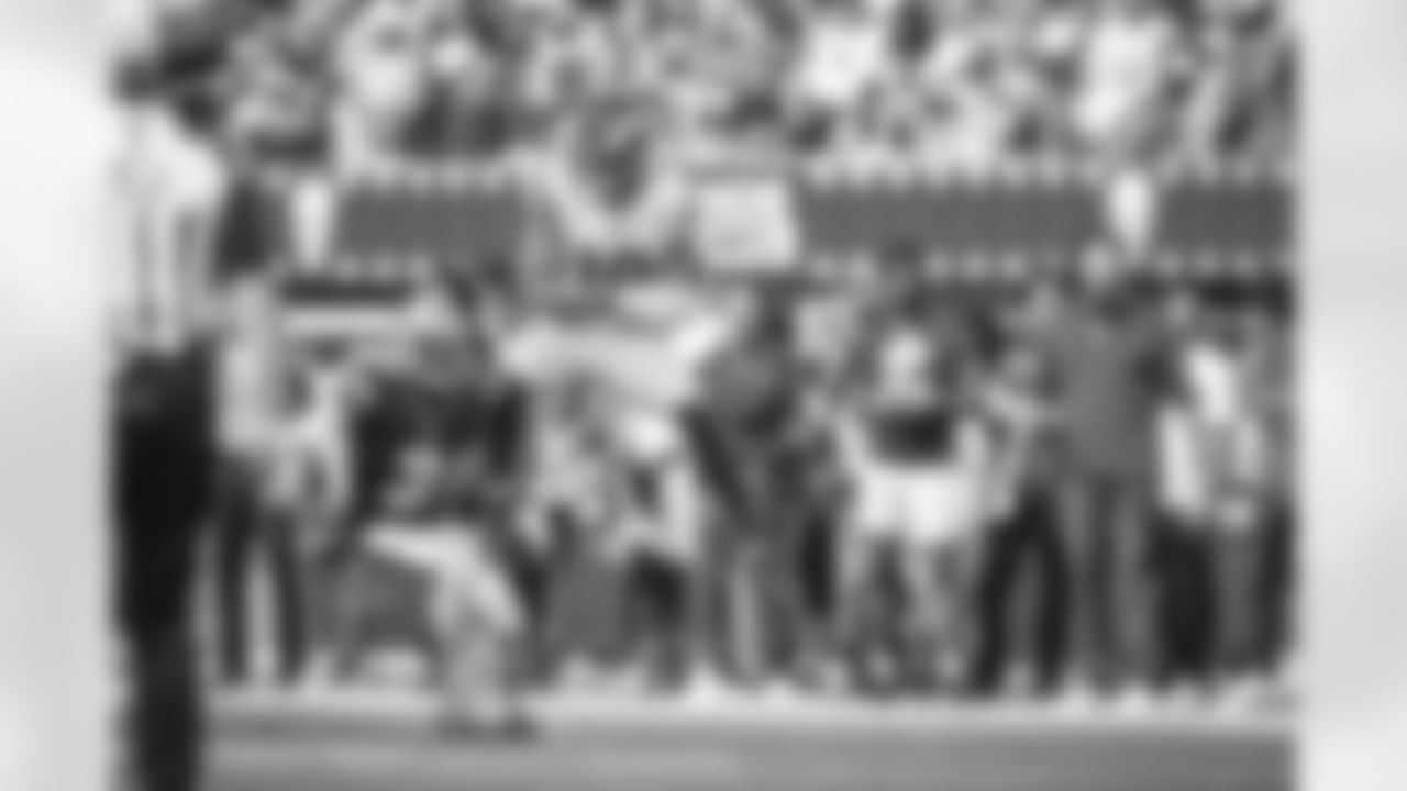 The Los Angeles Rams take on the Dallas Cowboys during Week 5 of the 2022 NFL regular season.