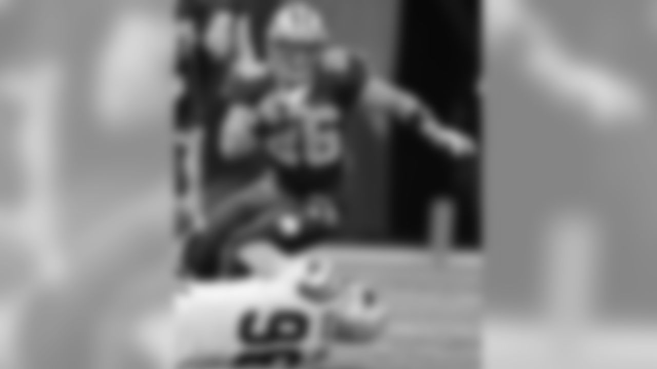 2001 - Deuce McAllister, New Orleans Saints