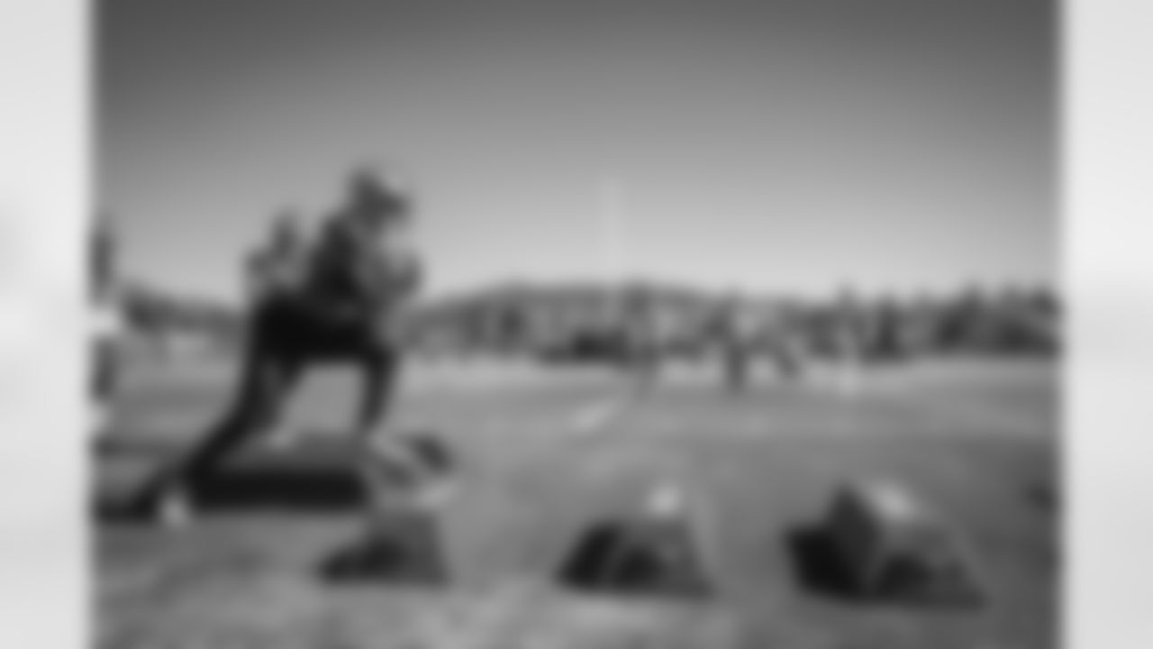 E_TOW08103